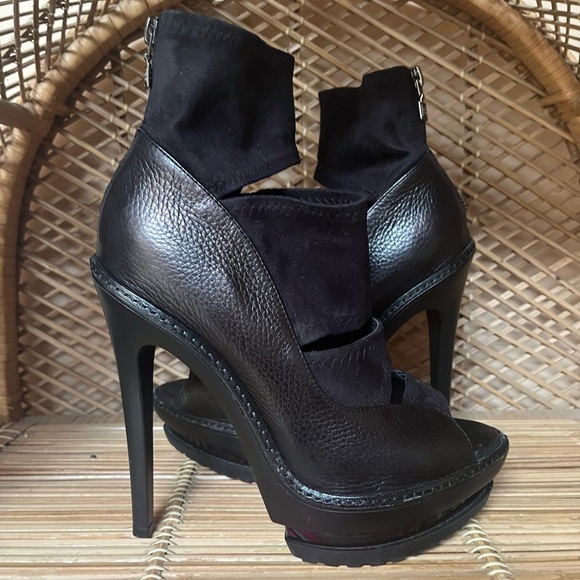 Herve Leger Oribel Heels - Picture 6 of 15